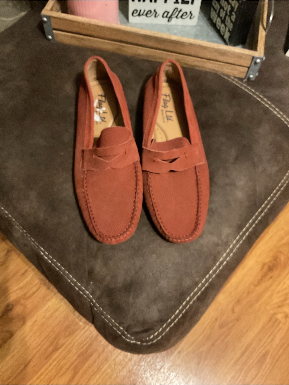 Men’s Flag Ltd. Red Orange Loafers Size 9.5 EUC